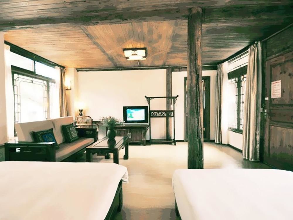 Golden Waterfront Inn Lijiang  Eksteriør bilde