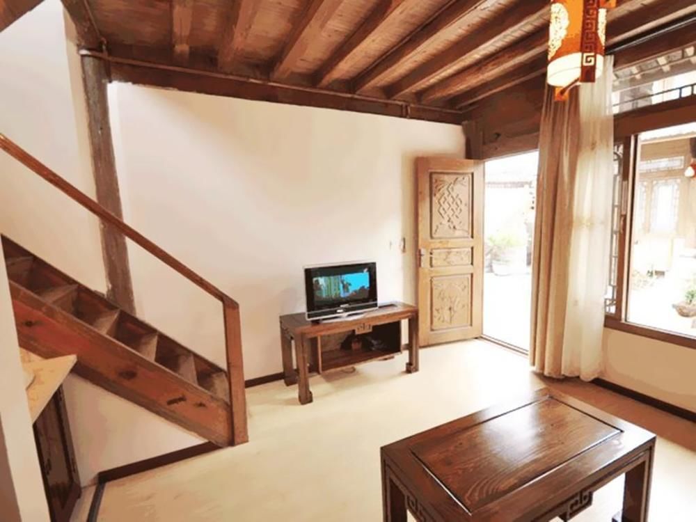 Golden Waterfront Inn Lijiang  Eksteriør bilde